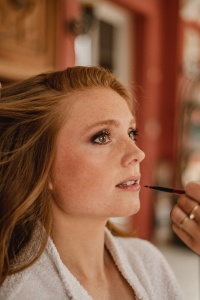 Smoky eyes bride